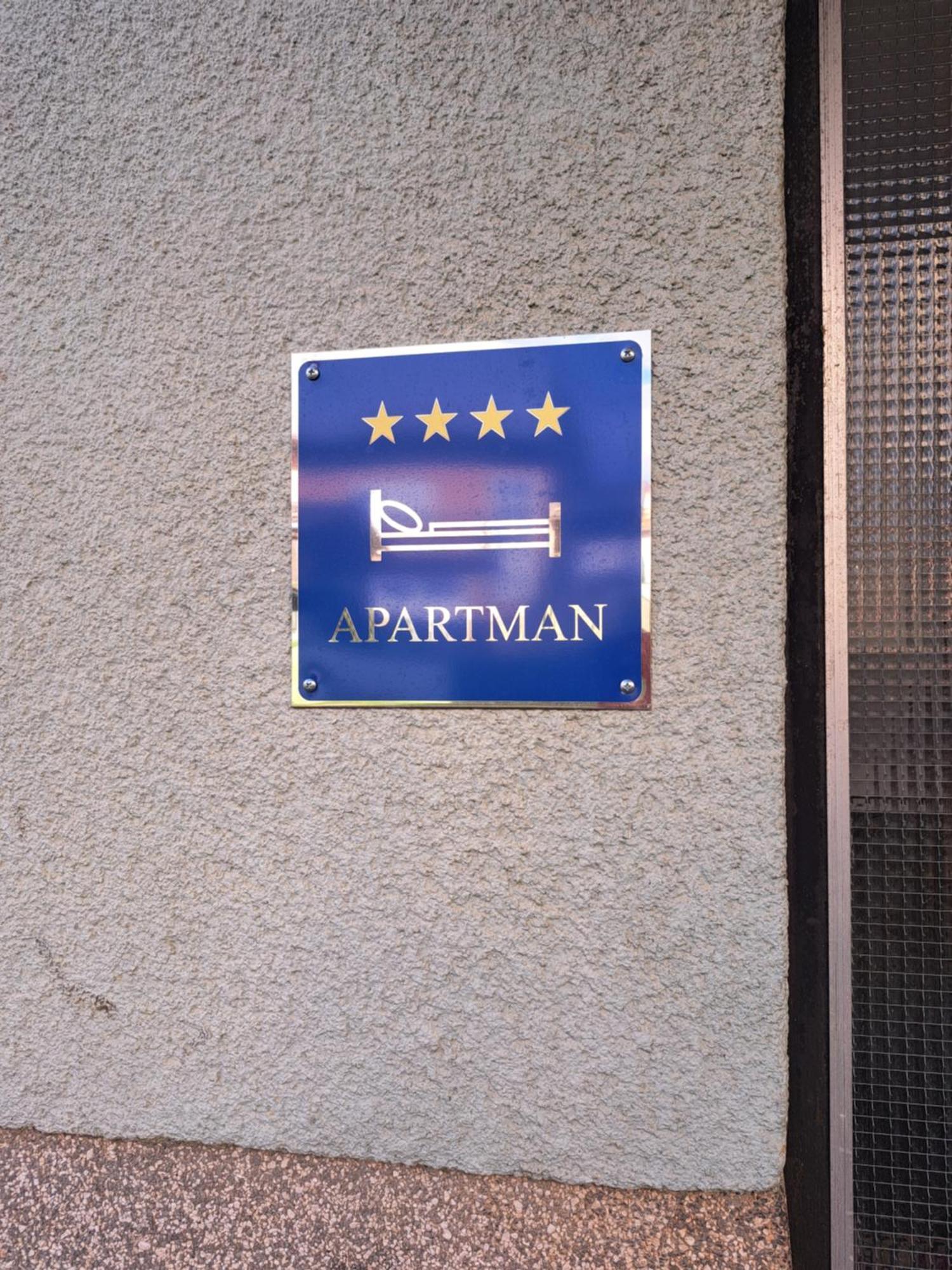 Apartman Josip Gospic Exterior photo