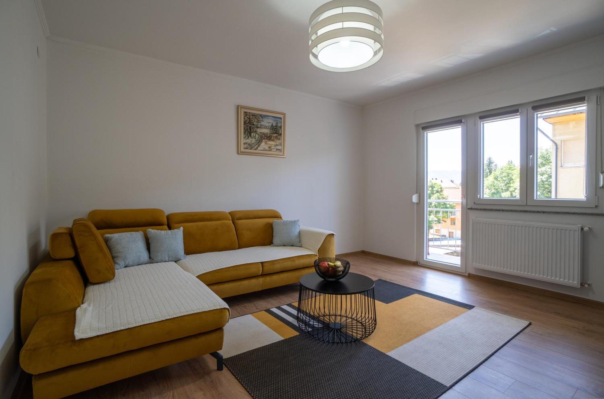 Apartman Josip Gospic Exterior photo